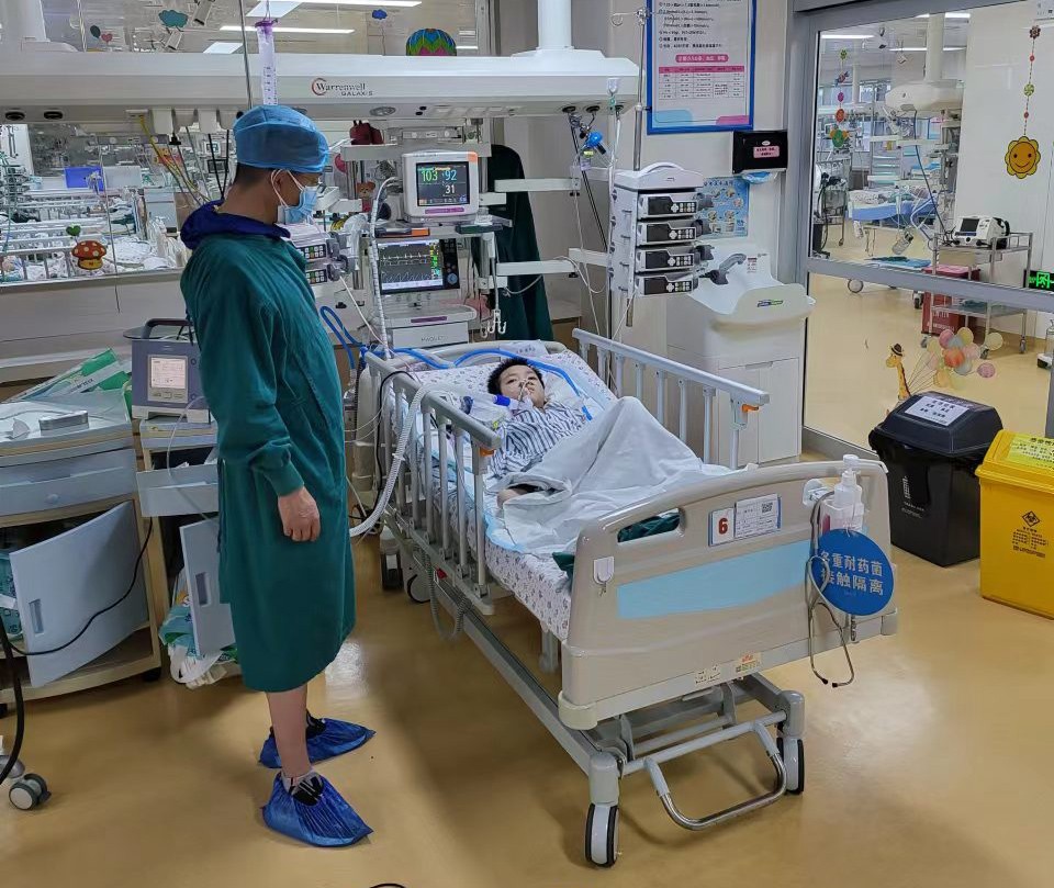 图木舒克市跨省救护车出租公司