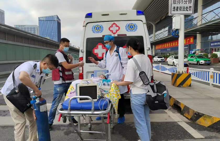 图木舒克市救护车出租公司